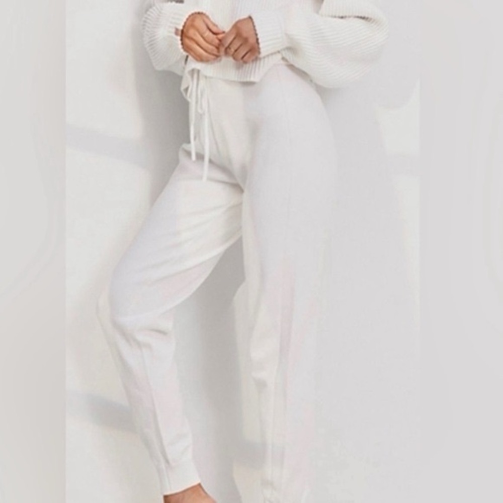 LUNYA Pants Womens White Cozy Cotton Silk Jogger Drawstring Pull On NWT | Size S